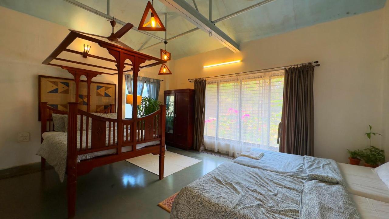 Peace Lily Cottage Karjat Esterno foto